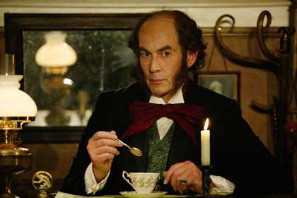 Publicity still for "A Large Attendance in the Antechamber". Brian Lipson. Photographer: Lisa Tomasetti