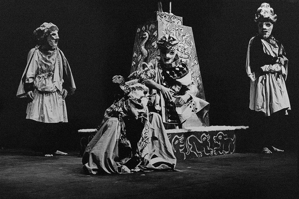 Production still for "Medea". Photographer: Jeff Busby