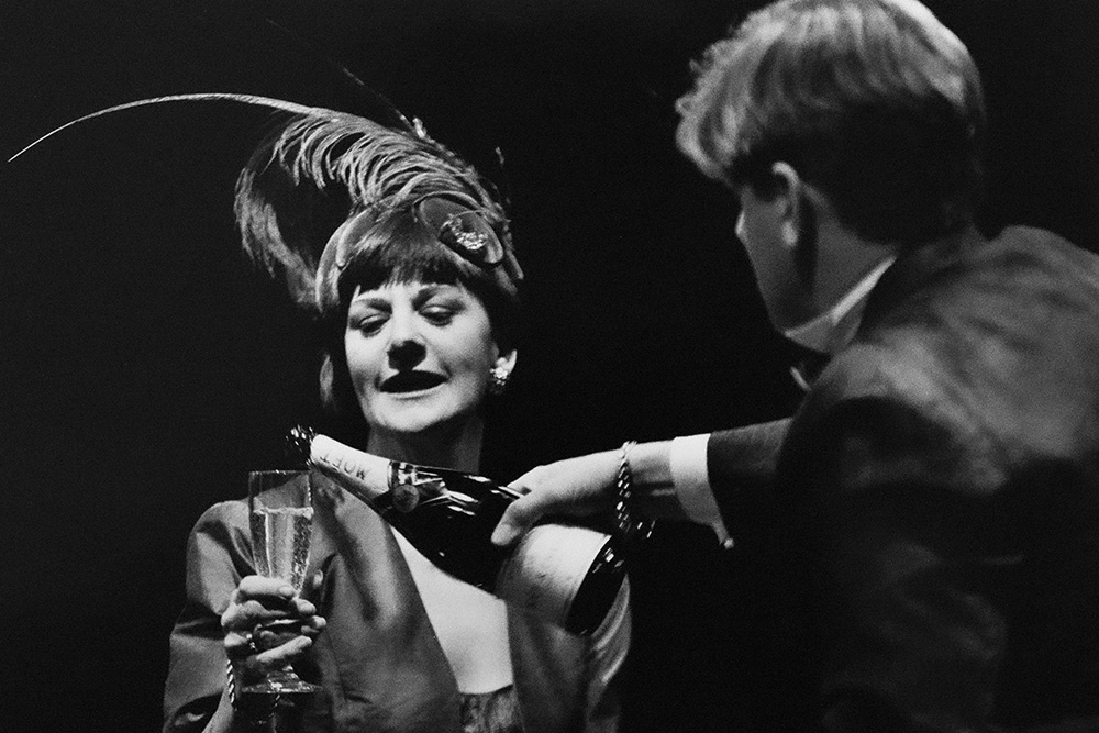 Production still for "Burning Time". L-R: Vivienne Garrett as Mary Cavanagh, Robert Grubb as Peter Davidson. Photographer: Jeff Busby