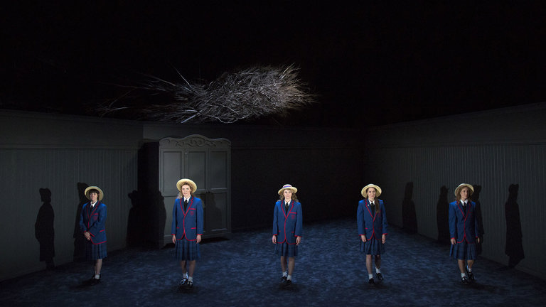 Picnic at Hanging Rock (2017)