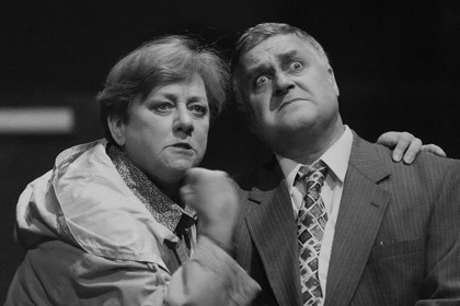 Production still for "Competitive Tenderness". L-R: Monica Maughan as Merle, Max Gillies as Brian. Photographer: Jeff Busby