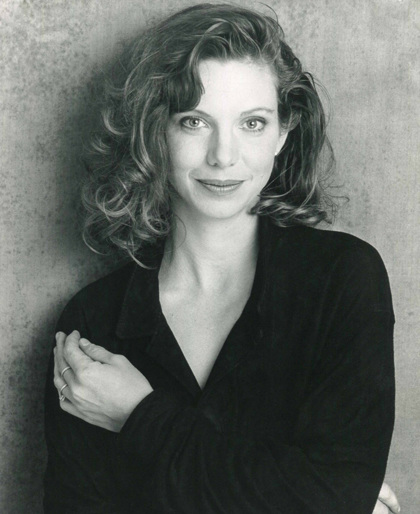 Tadashi Suzuki’s long time collaborator American actor Ellen Lauren. 